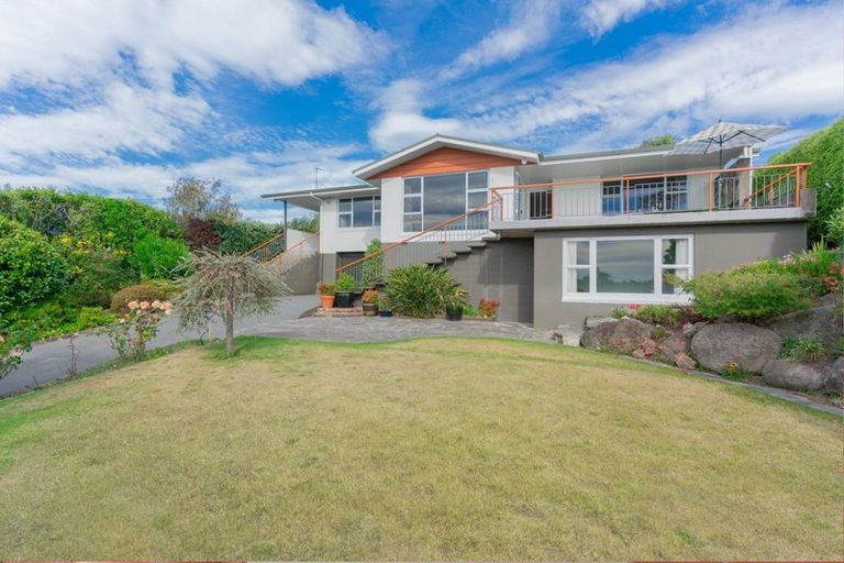 Photo of property in 413 Cashmere Road, Westmorland, Christchurch, 8025