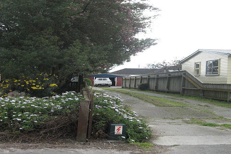 Photo of property in 11 Hendon Place, West End, Palmerston North, 4412