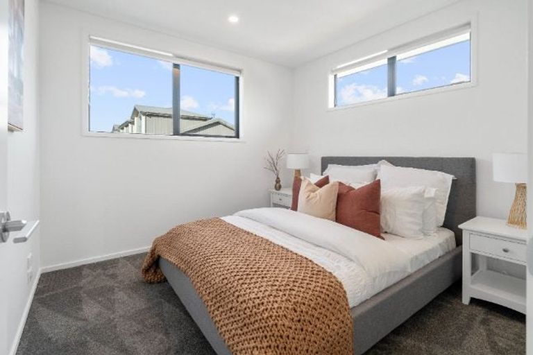 Photo of property in 24 Mohua Lane, Upper Riccarton, Christchurch, 8041