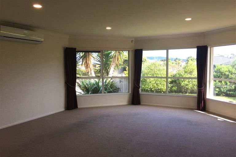 Photo of property in 34 Monarch Place, Paraparaumu Beach, Paraparaumu, 5032