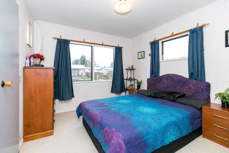 Photo of property in 15 Lloyd Drive, Nawton, Hamilton, 3200