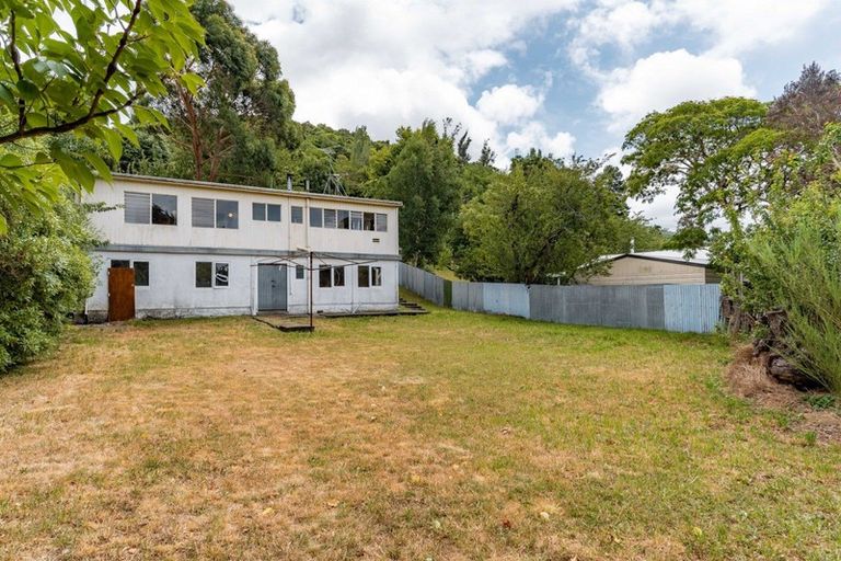 Photo of property in 24 Watt Street, Featherston, 5710