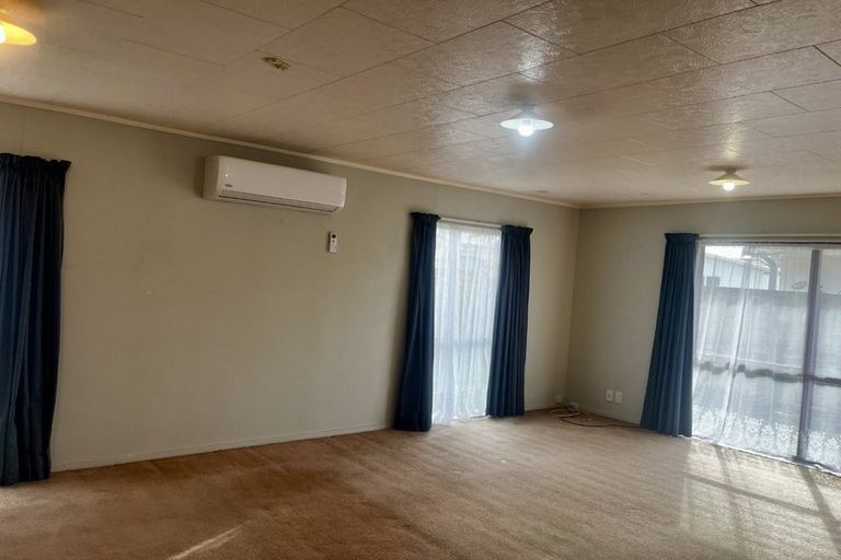 Photo of property in 715-717 Charles Street, Raureka, Hastings, 4120