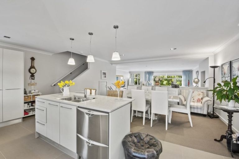 Photo of property in 7 Kensington Drive, Orewa, 0931