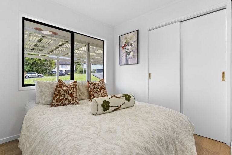 Photo of property in 2/9 Wharf Road, Te Atatu Peninsula, Auckland, 0610