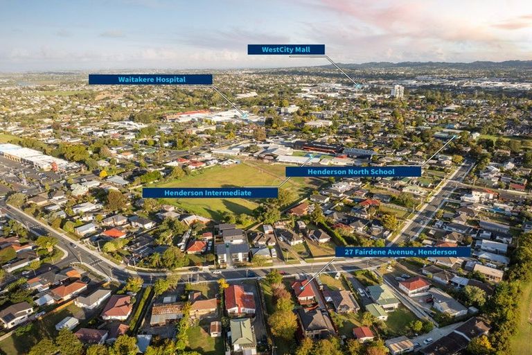 Photo of property in 27 Fairdene Avenue, Henderson, Auckland, 0610