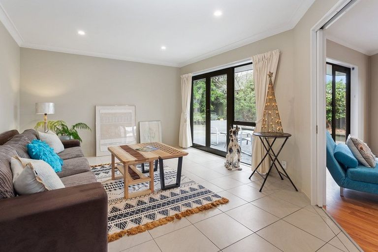 Photo of property in 43 Orlando Crescent, Waimairi Beach, Christchurch, 8083