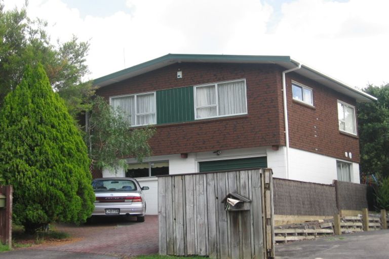 Photo of property in 19 South Lynn Road, Titirangi, Auckland, 0604