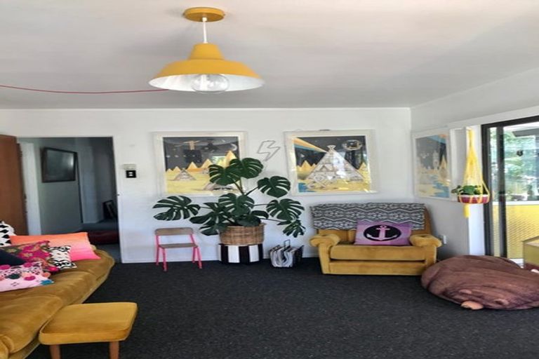 Photo of property in 46 Waimea Road, Waikanae Beach, Waikanae, 5036