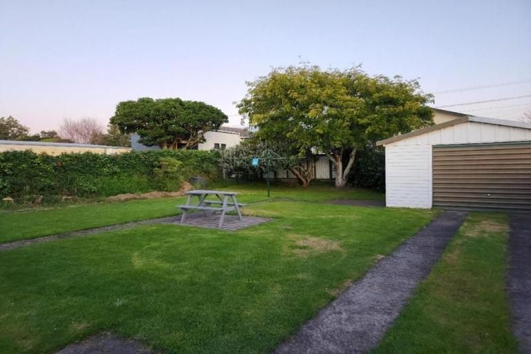 Photo of property in 22 Princes Street, Fitzroy, New Plymouth, 4312