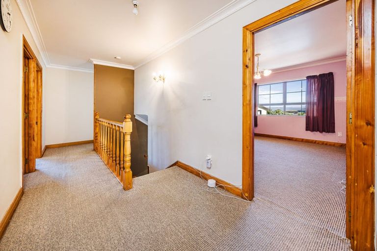 Photo of property in 9 Samara Place, Clendon Park, Auckland, 2103