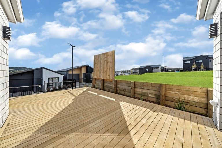 Photo of property in 6 Piringa Road, Pukekohe, 2120