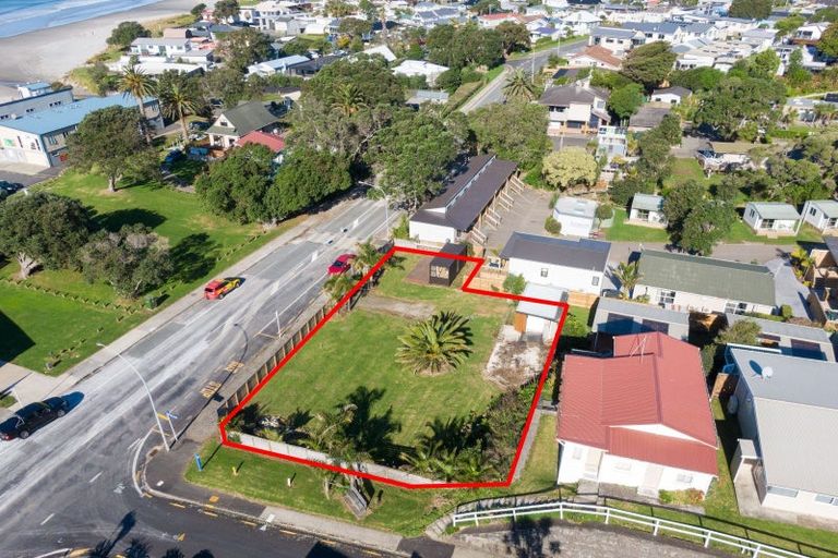 Photo of property in 9 Beach Road, Waihi Beach, 3611