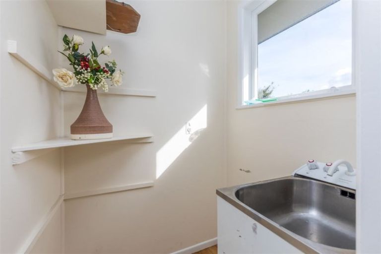 Photo of property in 594 Glenfield Road, Bayview, Auckland, 0629