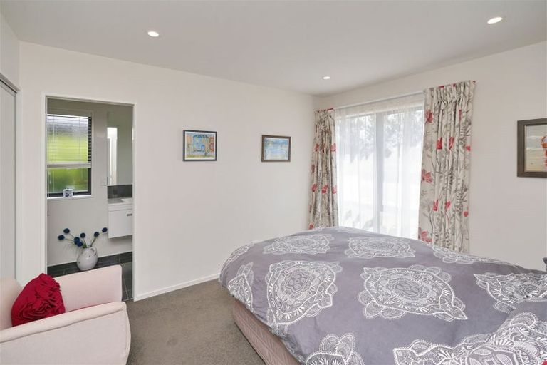 Photo of property in 87 Caulfield Avenue, Halswell, Christchurch, 8025