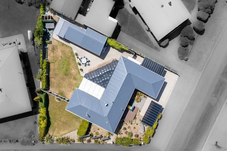 Photo of property in 1 Royal Terrace, Alexandra, 9320