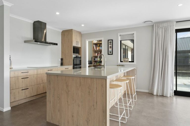 Photo of property in 14 Dingle Street, Lake Hawea, Wanaka, 9382