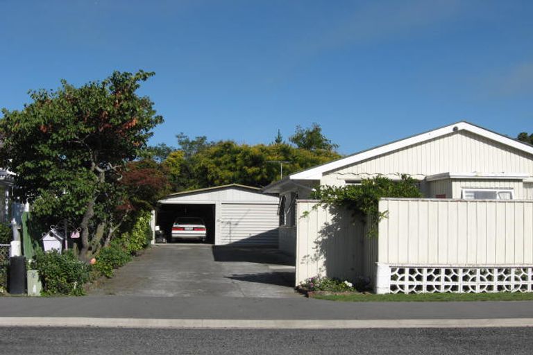 Photo of property in 4 Selwyn Street, Leeston, 7632