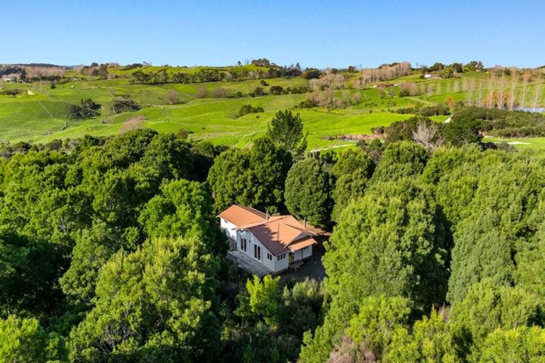 Photo of property in 120 Rangiora Road, Kaiwaka, 0573