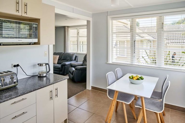 Photo of property in 31 Mungavin Avenue, Ranui, Porirua, 5024