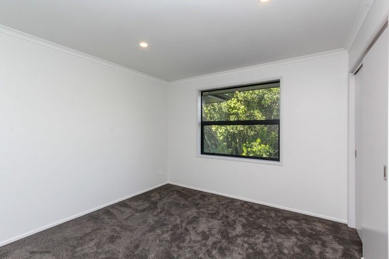 Photo of property in 5 Mackillop Way, Brooklands, New Plymouth, 4310