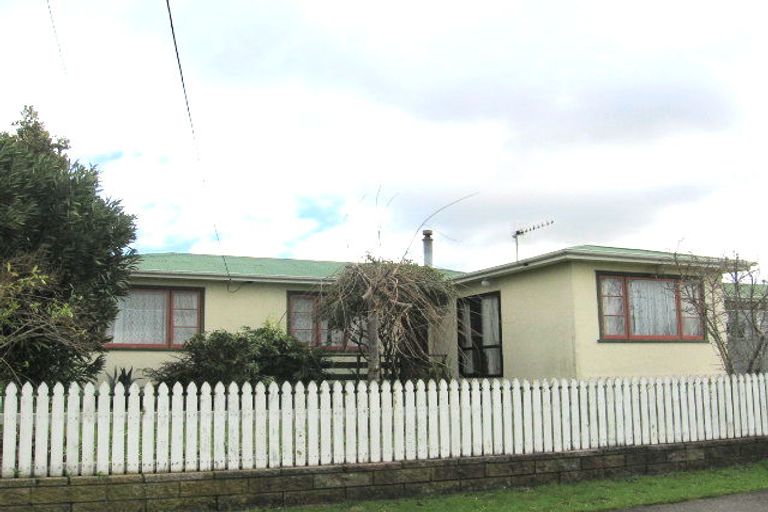 Photo of property in 18 Andrew Street, Feilding, 4702