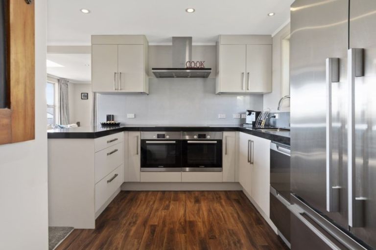 Photo of property in 7 Walnut Grove, Omokoroa, 3114