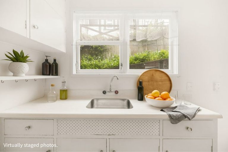 Photo of property in 4/16 Rolleston Street, Mount Cook, Wellington, 6021