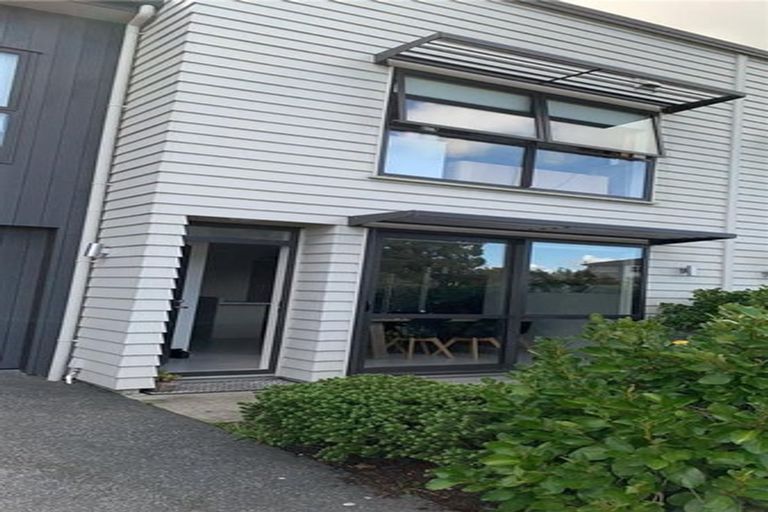 Photo of property in 69 Matairangi Avenue, Totara Heights, Auckland, 2105