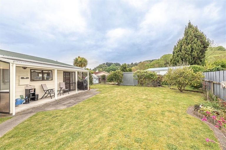 Photo of property in 2 Ash Place, Aramoho, Whanganui, 4500