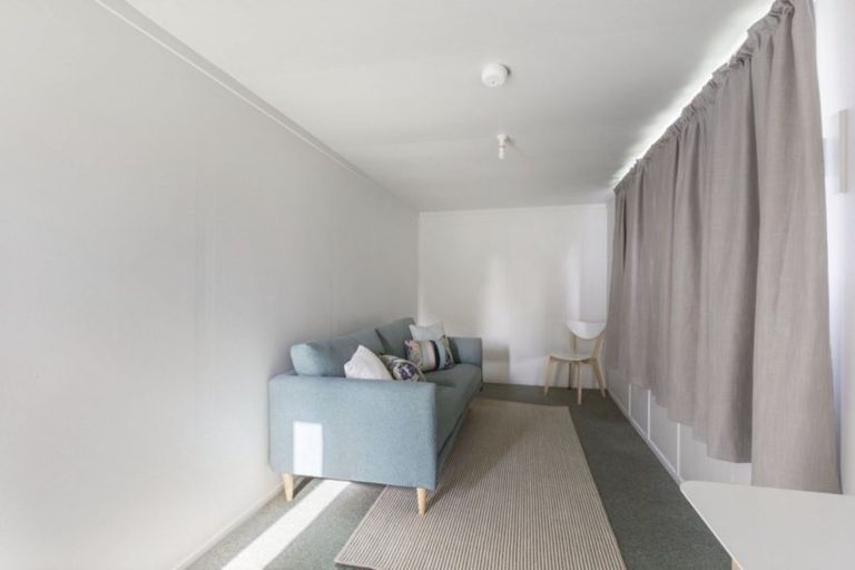 Photo of property in 71 Burundi Avenue, Clendon Park, Auckland, 2103