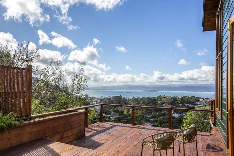 Photo of property in 12 Thorby Street, Northland, Wellington, 6012