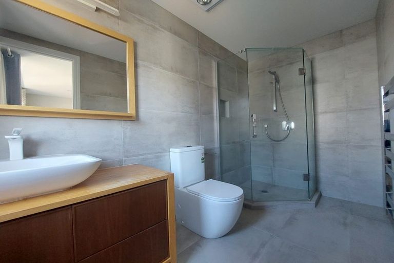 Photo of property in 11 Rathmullen Place, Pinehill, Auckland, 0632