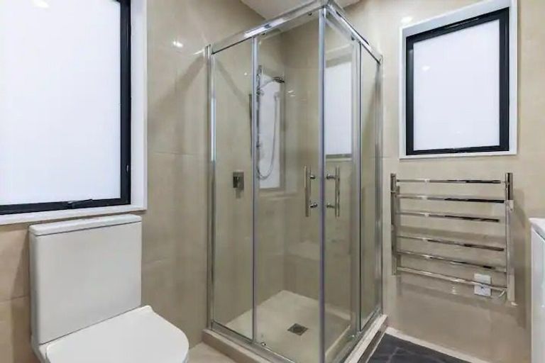 Photo of property in 18a Jupiter Street, Rosehill, Papakura, 2113