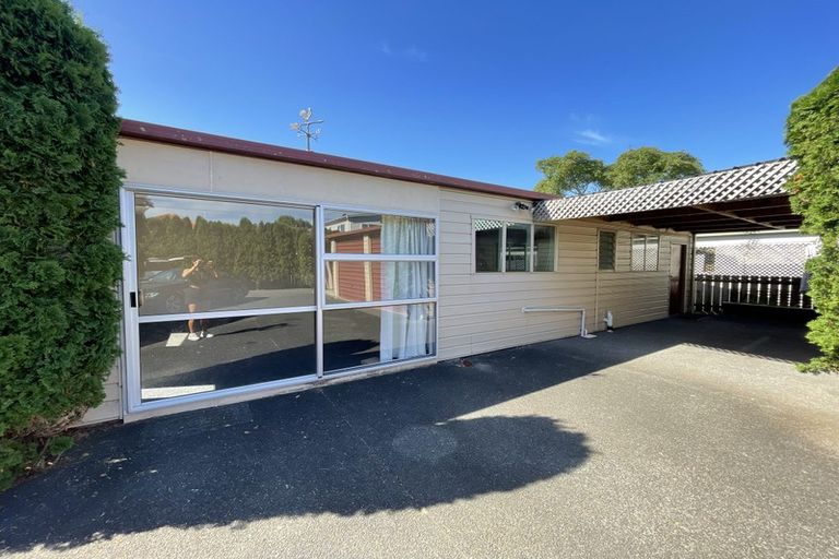 Photo of property in 13 Omana Road, Papatoetoe, Auckland, 2025