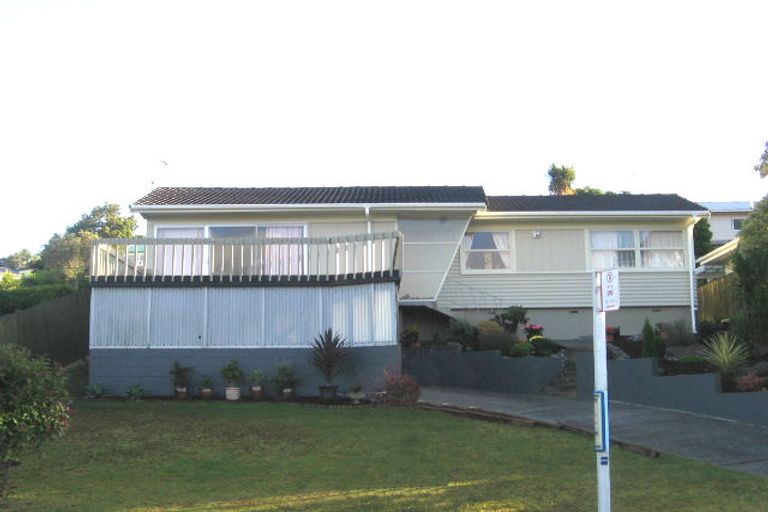 Photo of property in 73 Monarch Avenue, Hillcrest, Auckland, 0627
