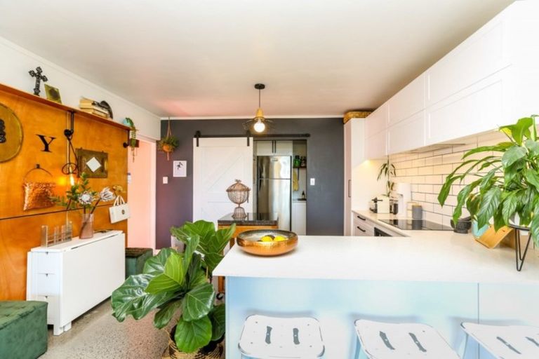 Photo of property in 11/75 Carrington Street, Lower Vogeltown, New Plymouth, 4310