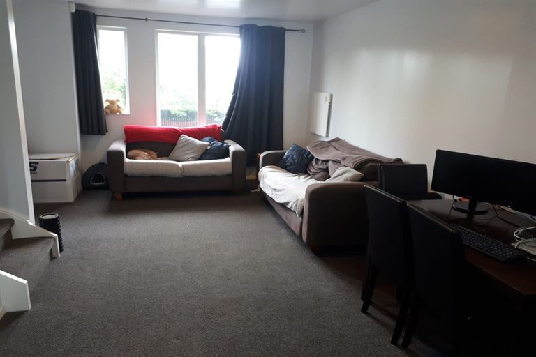 Photo of property in 433b West Coast Road, Glen Eden, Auckland, 0602