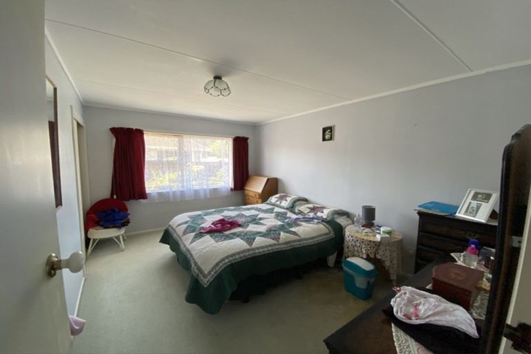 Photo of property in 16 Matai Place, Hawera, 4610