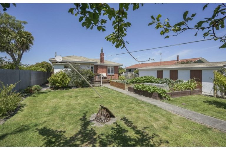 Photo of property in 2 Manchester Place, Rangiora, 7400