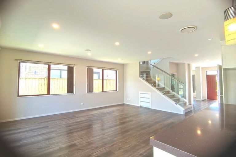 Photo of property in 48 Hughs Way, Flat Bush, Auckland, 2019