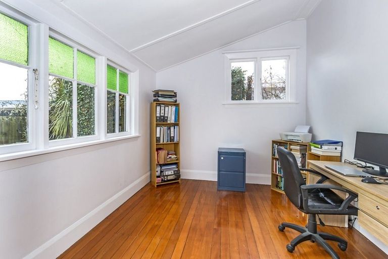 Photo of property in 1/221 Edgeware Road, Edgeware, Christchurch, 8013