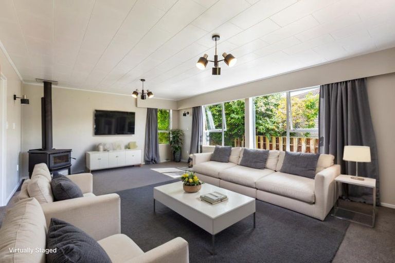 Photo of property in 41 Atkinson Street, Woodville, 4920