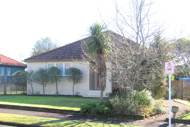 Photo of property in 87 Jellicoe Drive, Hamilton East, Hamilton, 3216