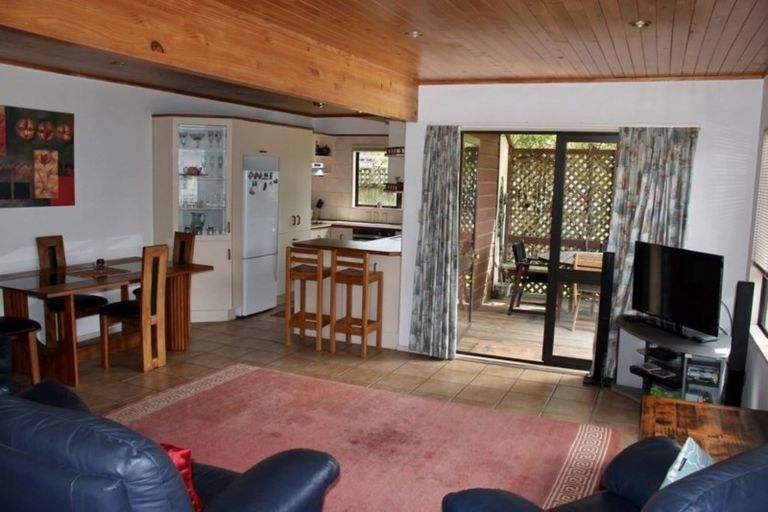 Photo of property in 2 Campbell Street, Whitianga, 3510