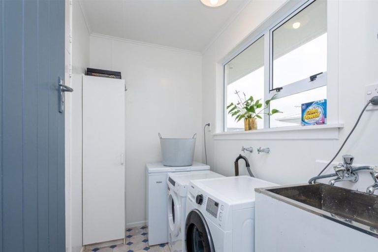 Photo of property in 2 Regan Street, Stratford, 4332