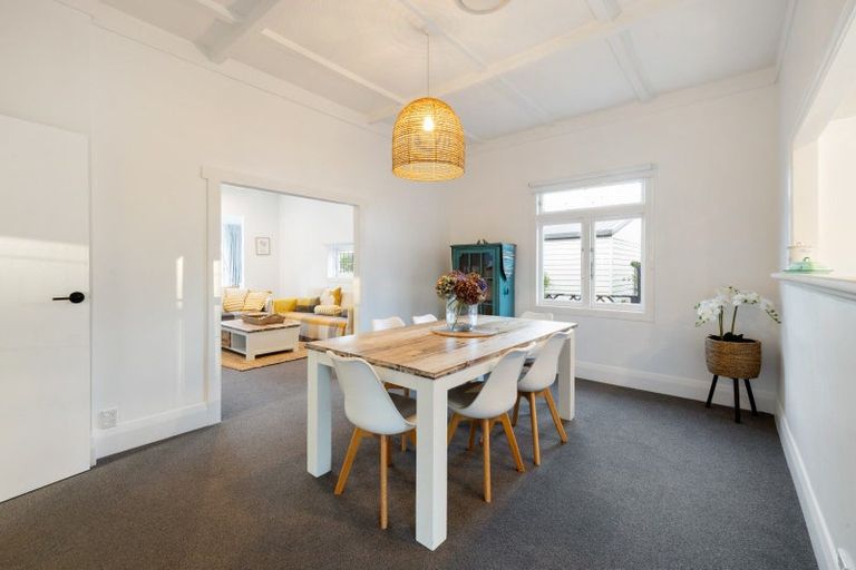 Photo of property in 23 Williams Street, Cambridge, 3434