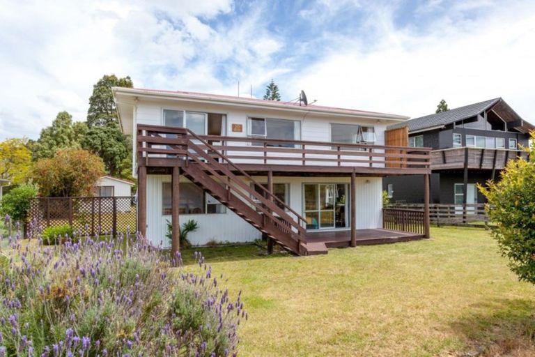 Photo of property in 10 Marine Parade, Cooks Beach, Whitianga, 3591