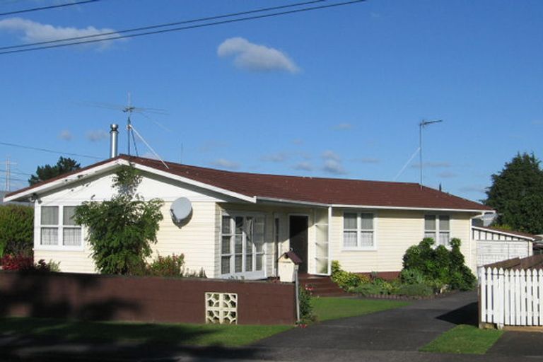 Photo of property in 18 Clayton Avenue, Otara, Auckland, 2023