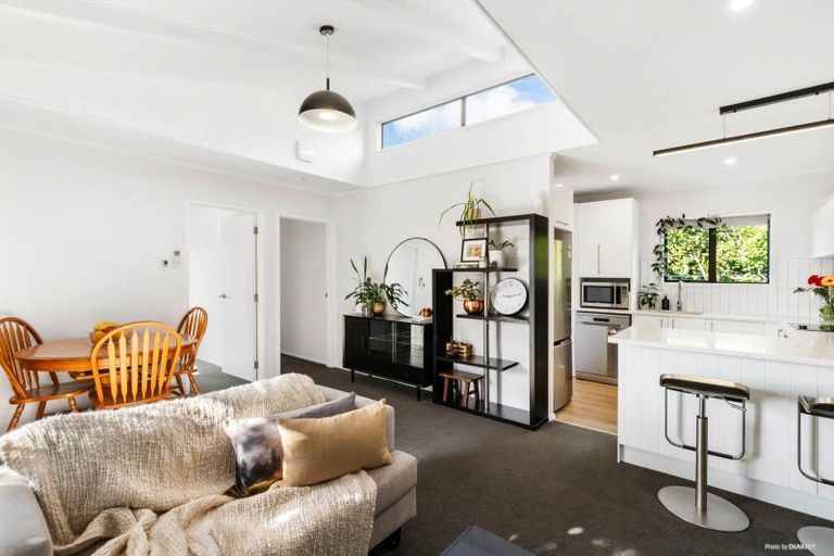 Photo of property in 7b Edgewater Parade, Waiuku, 2123